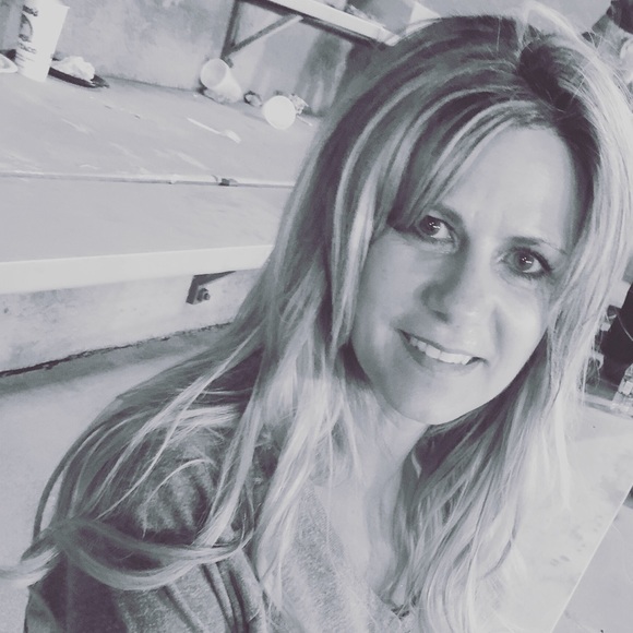 Meet your Posher, Claudette - Picture 3 of 5